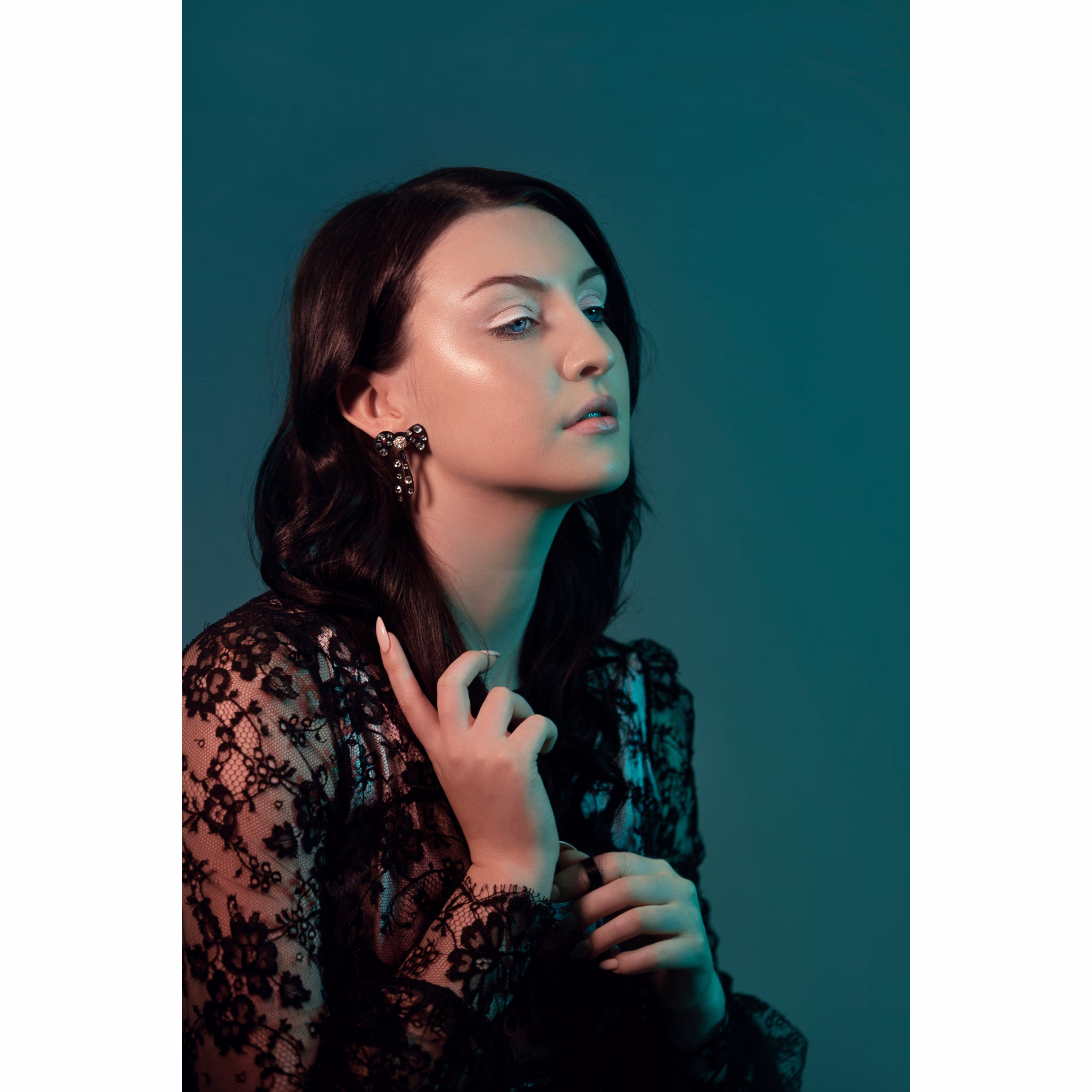 Editorial makeup by Ann-Marie Kriston - Holly Mackenna